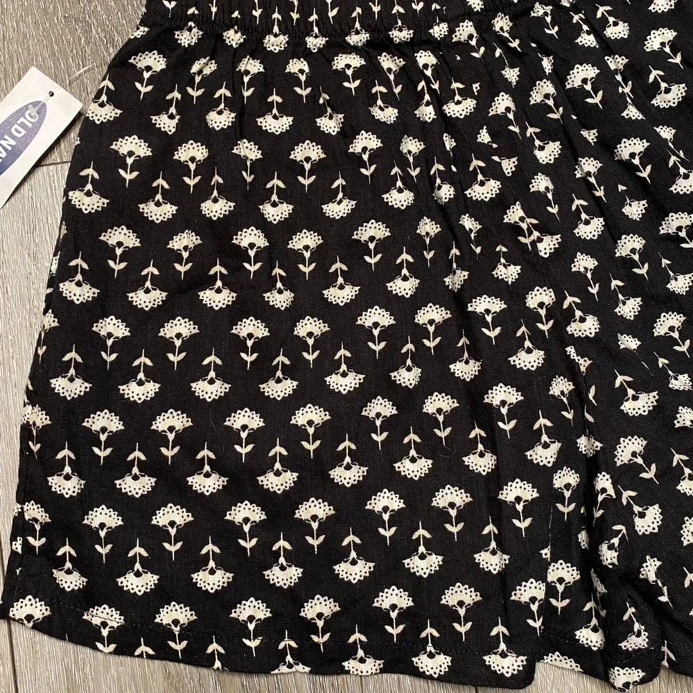 Old Navy Girl Shorts NWT Size Small 6-7 Years